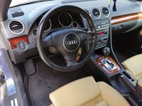 Gebraucht Audi Cabriolet 163 PS (119 kW) 2004 Violet Cabrio