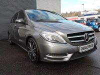 Gebraucht Mercedes B200 Sport 156 PS (114 kW) 2014 Grau Van / Kleinbus