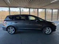 Używany Ford S-MAX Titanium 211 KM (155 kW) 2016 Szary Minivan