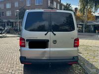 Gebraucht VW Transporter 150 PS (110 kW) 2016 Silber Van