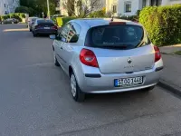 Gebraucht Renault Clio II 58 PS (42 kW) 2006 Silber Kleinwagen