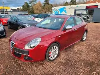 Gebraucht Alfa Romeo Giulietta Turismo 170 PS (125 kW) 2012 Rot Limousine