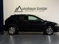 Gebraucht VW Polo Active 95 PS (69 kW) 2023 Schwarz Kleinwagen