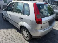 Gebraucht Ford Fiesta 60 PS (44 kW) 2004 Silber Kleinwagen
