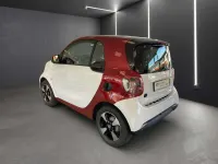 Gebraucht Smart ForTwo Electric Drive Exclusive 60 kW (82 PS) 2024 Bodypanels in white Coupé