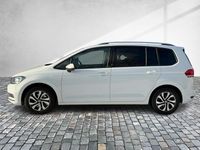 Gebraucht VW Touran Active 150 PS (110 kW) 2022 Weiss Van / Kleinbus