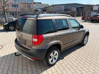 Gebraucht Skoda Yeti 110 PS (80 kW) 2013 Braun SUV