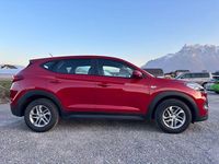 Gebraucht Hyundai Tucson 116 PS (85 kW) 2017 Rot SUV