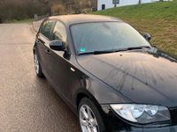 Gebraucht BMW 116 122 PS (89 kW) 2010 Schwarz Kleinwagen