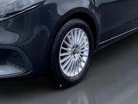 Gebraucht Mercedes V250 Style 190 PS (139 kW) 2024 Grau Van / Kleinbus