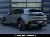 Gebraucht Porsche Cayenne Electric 325 kW (442 PS) 2025 Monteverdemetallic SUV