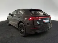 Gebraucht Audi Q8 Ambiente 286 PS (210 kW) 2024 Mythosschwarz metallic SUV