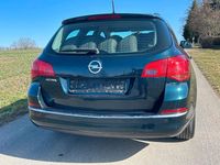 Gebraucht Opel Astra Style 116 PS (85 kW) 2015 Grün Kombi