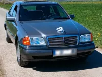Gebraucht Mercedes C180 122 PS (89 kW) 1995 Grau Limousine