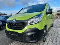 Gebraucht Renault Trafic Komfort 120 PS (88 kW) 2017 Grün Van / Kleinbus