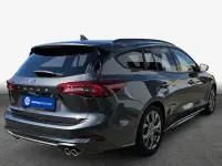 Gebraucht Ford Focus ST-Line X 155 PS (114 kW) 2024 Magnetic metallic Kombi