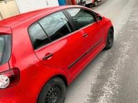 Second-hand VW Golf 75 CP (55 kW) 2006 Roșu Coupe