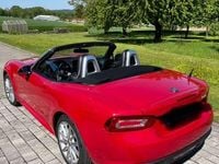 Gebraucht Fiat 124 Spider Lusso 140 PS (102 kW) 2016 Rot Cabrio