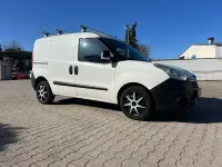Używany Opel Combo Edition 95 KM (69 kW) 2017 Biały Minivan