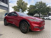 Neu Ford Mustang Mach-E Premium 258 kW (351 PS) 2025 Rot (rapid red metallic) SUV