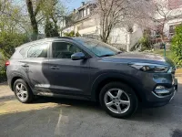 Gebraucht Hyundai Tucson Intro Edition 177 PS (130 kW) 2016 Grau SUV