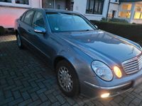 Second-hand Mercedes E200 163 CP (119 kW) 2005 Albastru Berlinǎ