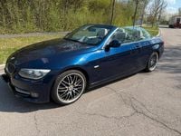 Gebraucht BMW 325 Cabriolet 204 PS (150 kW) 2012 Blau Cabrio