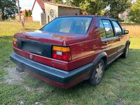 Używany VW Jetta 116 KM (85 kW) 1990 Czerwony Sedan/Limuzyna