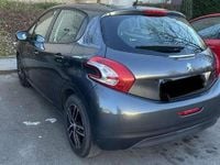 Gebraucht Peugeot 208 Active 82 PS (60 kW) 2012 Kleinwagen