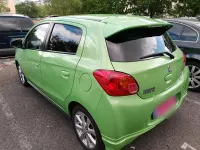 Gebraucht Mitsubishi Space Star Top 80 PS (58 kW) 2013 Grün Van / Kleinbus