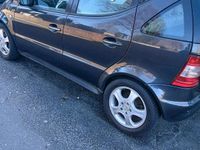 Gebraucht Mercedes A190 125 PS (91 kW) 2000 Grau Limousine