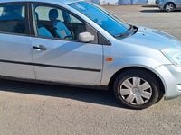 Gebraucht Ford Fiesta 59 PS (43 kW) 2004 Grau Kleinwagen
