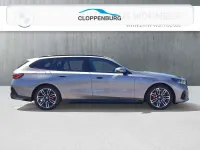 Gebraucht BMW 520 M Sport 197 PS (144 kW) 2024 Oxidgrau Kombi