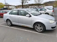 Gebraucht VW Jetta 102 PS (75 kW) 2007 Silber Limousine