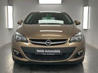 Gebraucht Opel Astra Active 140 PS (102 kW) 2014 Champagner (m2) Limousine
