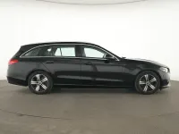 Gebraucht Mercedes C200 Avantgarde 163 PS (119 kW) 2025 Schwarz Limousine