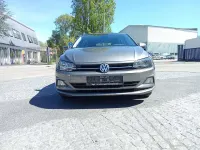 Gebraucht VW Polo Comfortline 95 PS (69 kW) 2019 Limestone grey metallic Kleinwagen