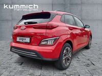 Gebraucht Hyundai Kona Trend 150 kW (204 PS) 2024 Engine red (rot) SUV