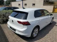 Gebraucht VW Golf VIII Life 131 PS (96 kW) 2022 Pure white Limousine