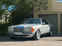 Gebraucht Mercedes 280 185 PS (136 kW) 1981 Silber Coupé