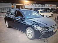 Gebraucht VW Golf VIII Life 131 PS (96 kW) 2023 Deep black perleffekt Kombi