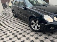 Gebraucht Mercedes E220 170 PS (125 kW) 2008 Schwarz Kombi