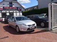 Gebraucht Ford Mondeo Ghia 145 PS (106 kW) 2010 Silber Limousine