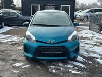 Gebraucht Toyota Yaris Club 101 PS (74 kW) 2012 Blau Kleinwagen