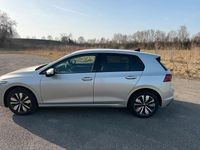 Gebraucht VW Golf VIII 110 PS (80 kW) 2023 Silber Limousine