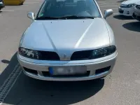 Gebraucht Mitsubishi Carisma 105 PS (77 kW) 2004 Grau Limousine