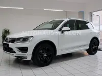 Gebraucht VW Touareg Executive 262 PS (192 kW) 2017 Pure white SUV