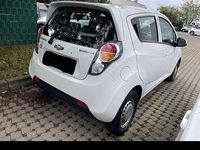 Gebraucht Chevrolet Spark 95 PS (69 kW) 2013 Weiß Kleinwagen
