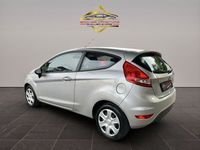Gebraucht Ford Fiesta Trend 60 PS (44 kW) 2009 Polarsilber metallic Kleinwagen