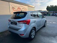 Gebraucht Hyundai ix20 Edition 90 PS (66 kW) 2012 Silber Kleinwagen